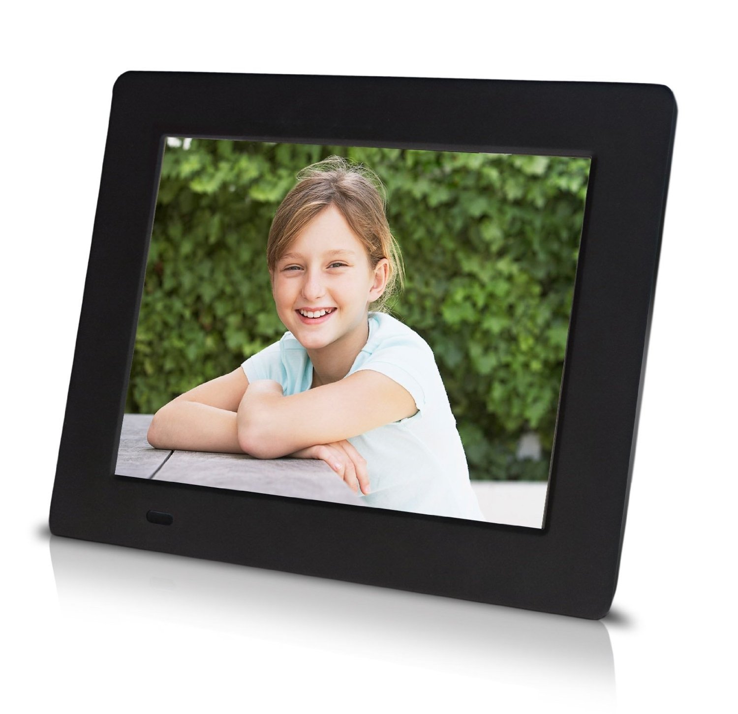 Digital Photo Frame: Sungale PF709 7-Inch Ultra-Slim