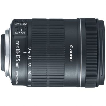 Canon EF-S 18-135mm f/3.5-5.6 IS