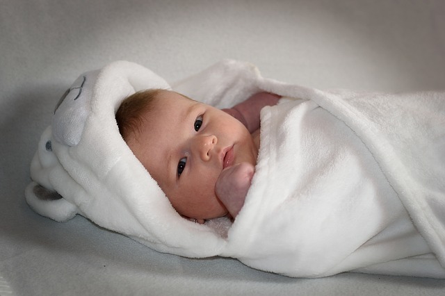 Newborn Photography Tips and Tricks - newborn baby