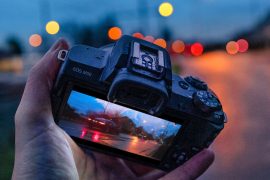 HOW TO SHOOT VIDEOS LIKE A PRO IN A LOW LIGHT CONDITION