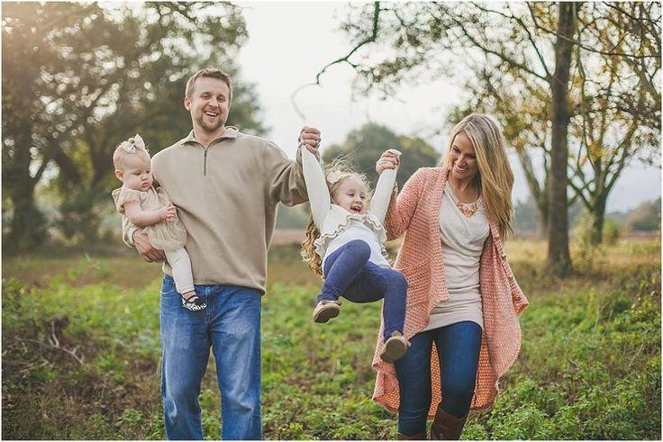 What To Wear To A Family Photoshoot