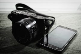 Smartphone Camera VS DSLR Camera