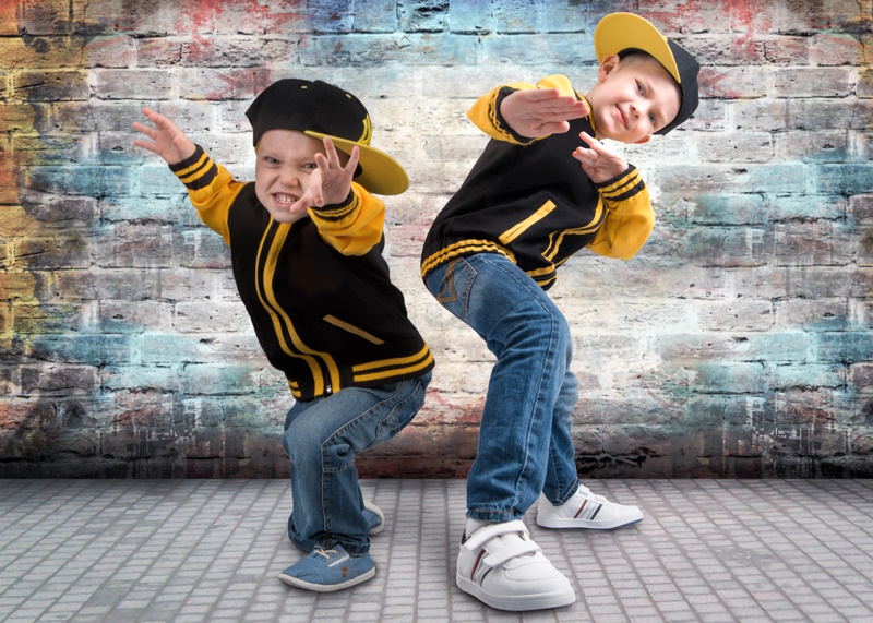 Creative Family Photoshoot Ideas - brothers dancing