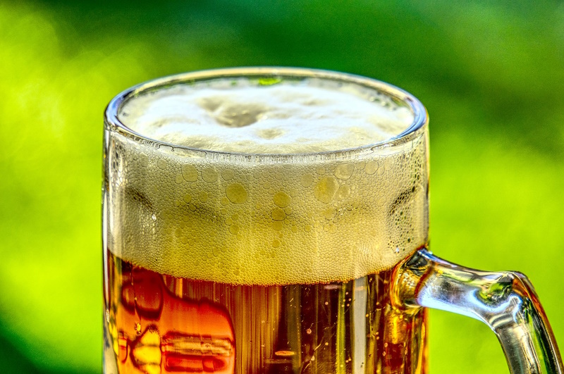 Food Photography Tutorials – The Ultimate Guide - a glass of beer